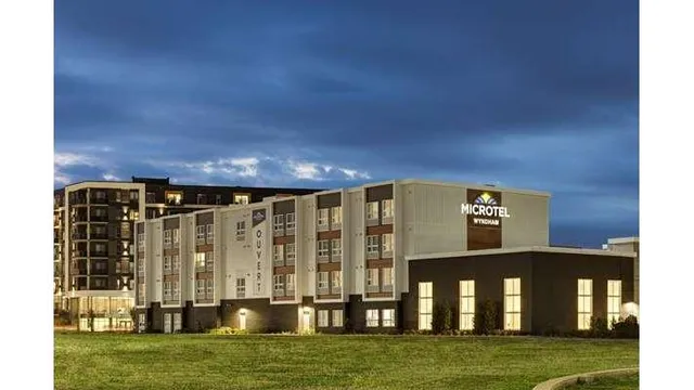 Microtel Inn & Suites by Wyndham Boisbriand
