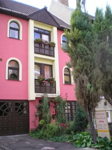 Apartman Napsugár Vendégház Eger