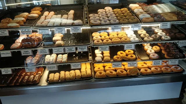 Aunt Mary Ann Donuts Cafe