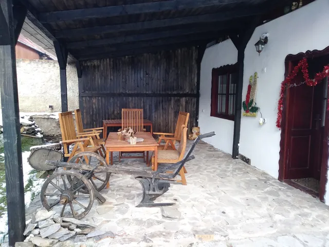 Casa Saseasca Motisu