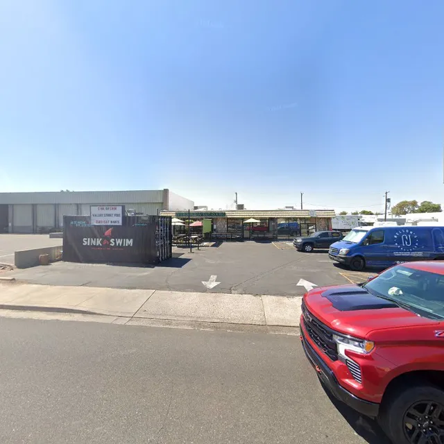 2415 E Indian School Rd