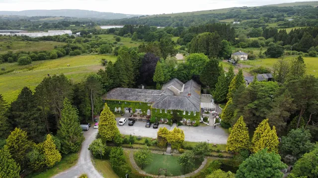 Ty Newydd Country Hotel