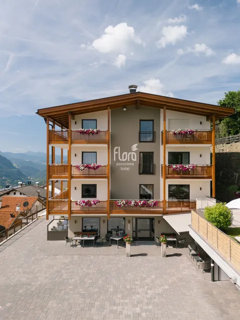 Panorama Hotel Flora