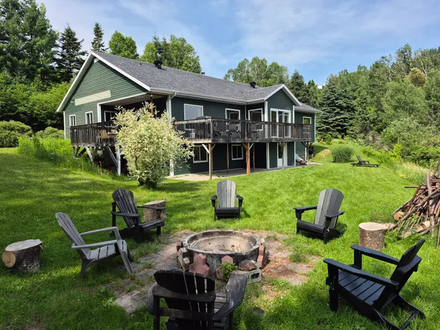 Villa de la Montagne sur le Fjord