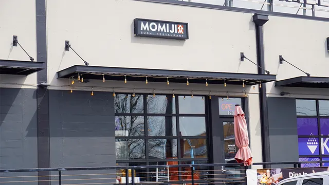 Momiji Sushi Restaurant - Hyacinth