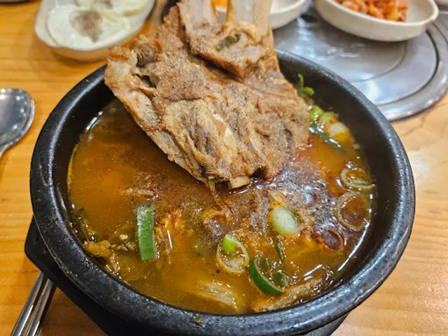 조마루감자탕 신성점