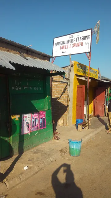 Luangwa Bridge Market