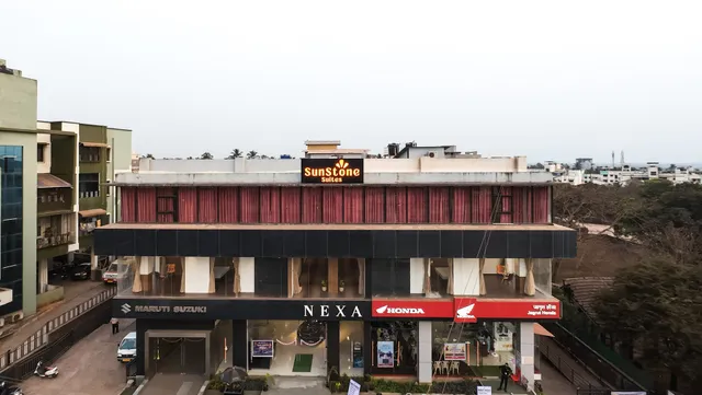 Hotel Sunstone Suites