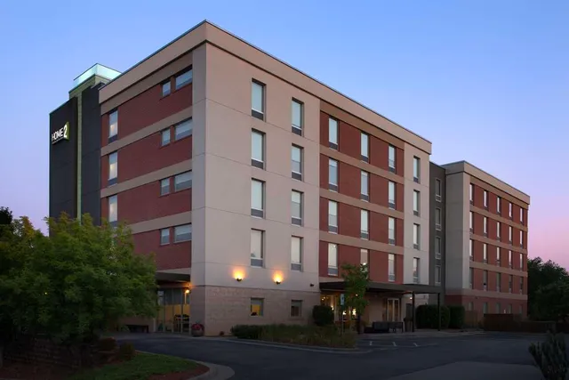 Home2 Suites by Hilton Greensboro Airport, NC