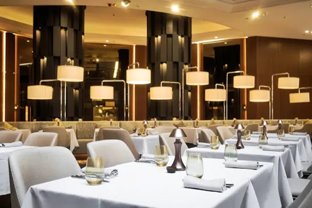 Silvester's Restaurant & Lounge