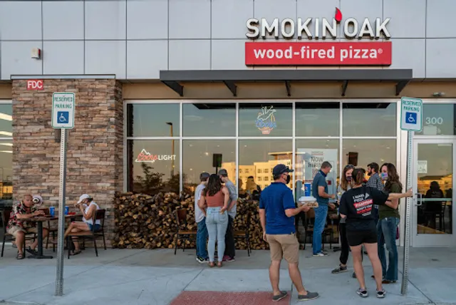 Smokin' Oak Wood-Fired Pizza and Taproom