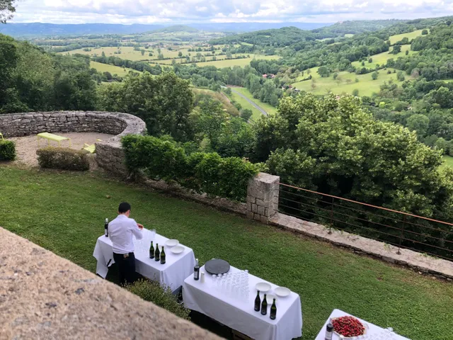 Vallée de la Dordogne, Rocamadour, Villages Vacances, Gîtes, Château de Termes, piscine chauffée, spa, sauna, Martel, LOT