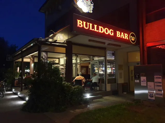 Buldog bar
