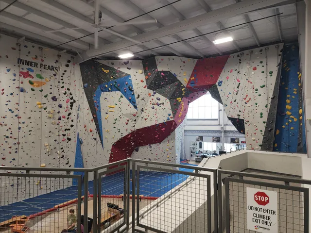 Inner Peaks South End