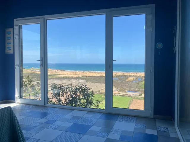 Villa with Pool and sea view