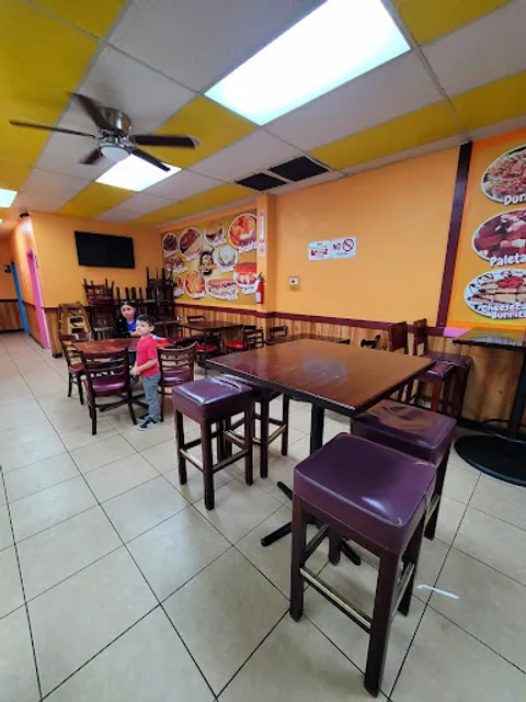 Rinconcito DF & Salvadorian Restaurant