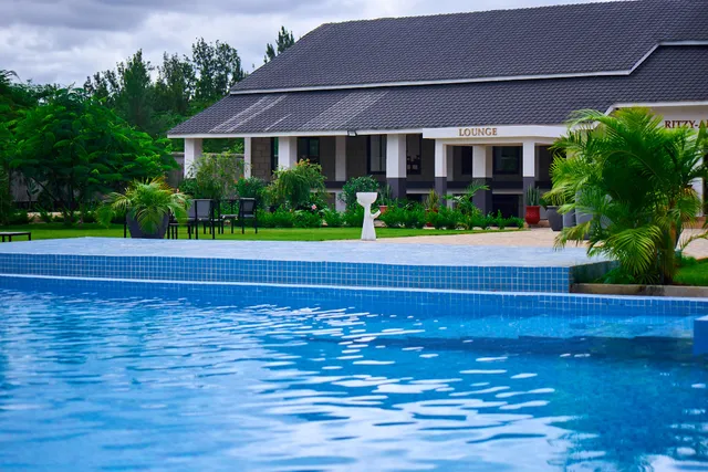 Ritzy Arcadia Cottages