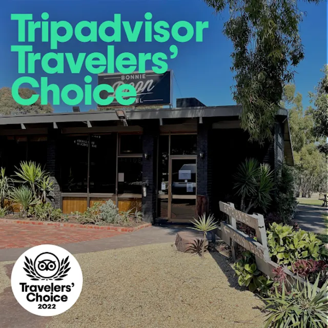 Bonnie Doon Hotel / Motel