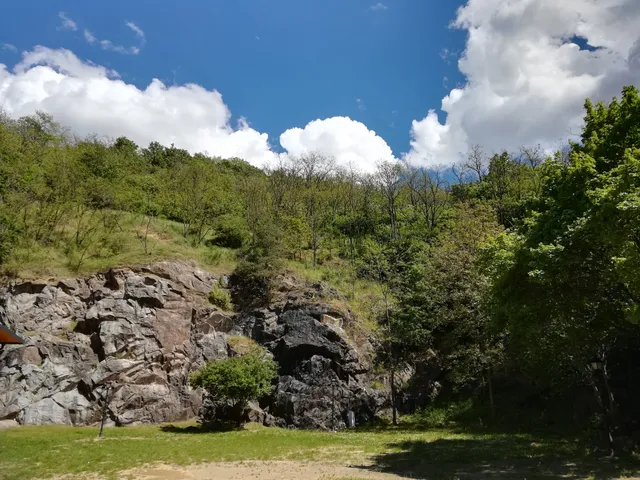 Mórágyi-rög (egykori gránitbánya)