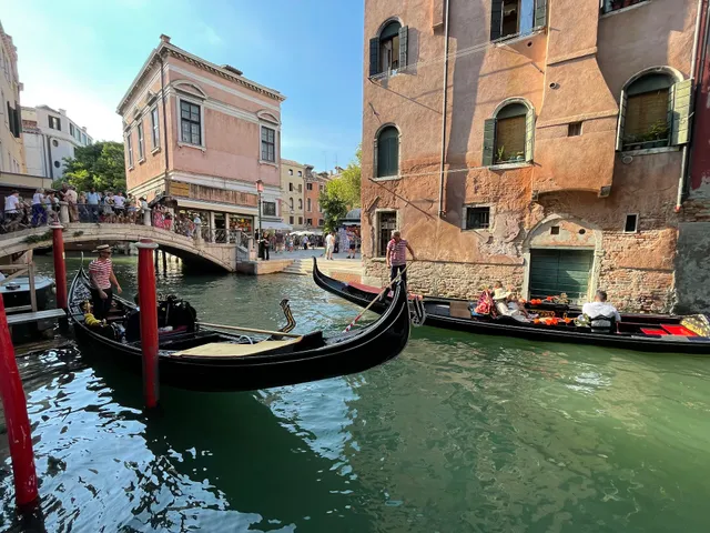 Emeralds Place Tolles Restaurant