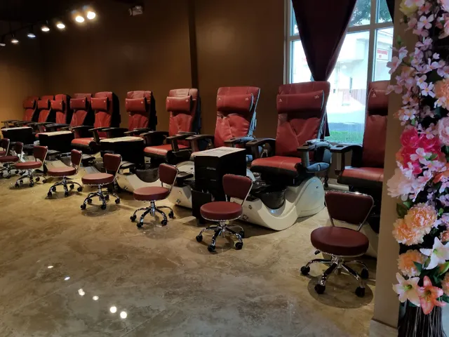 AquaStone Nails & Spa 1
