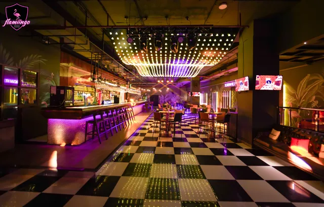 Hiranandani Knotty Yard | Best Lounge in powai