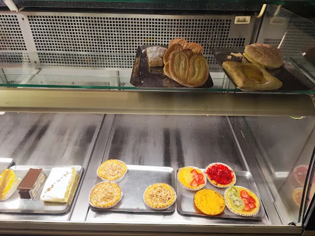 Padaria E Pastelaria Flor Do Fundão, Lda