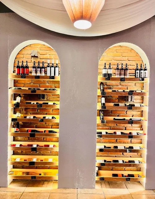 LEDUC 136 || Restaurante Familiar