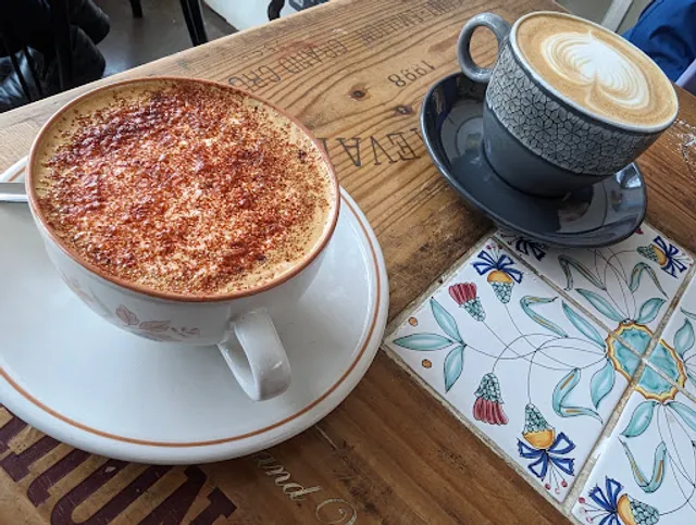 One Little Room / Espresso Gallery