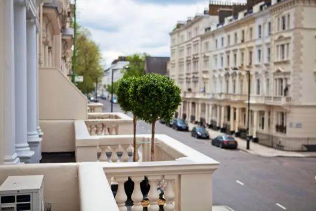 The Portico Hotel London