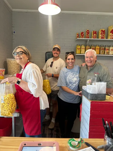 Susu's Popcorn and Candy Cafe (Lufkin)