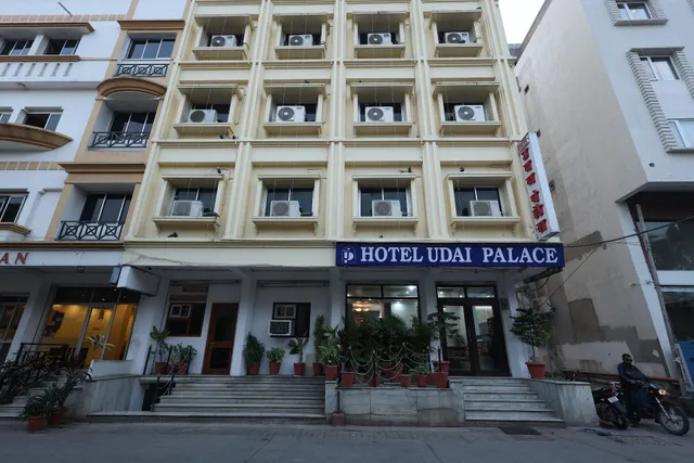 Hotel Udai Palace | Centrally Located Budget Family Stay | Walking from Pvt & Govt Bus Stand & Railway Station