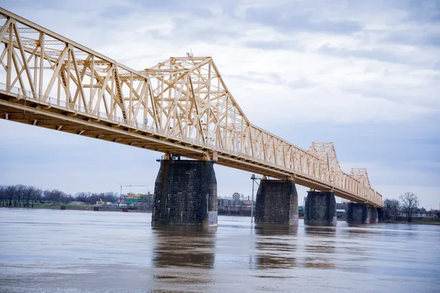 George Rogers Clark Memorial Bridge