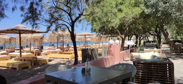 Amorosso beach bar & restaurant