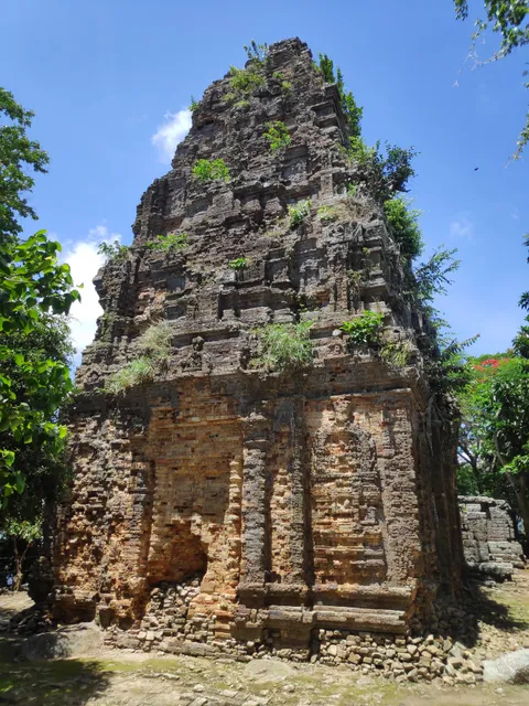 Phnom Bayang Temple