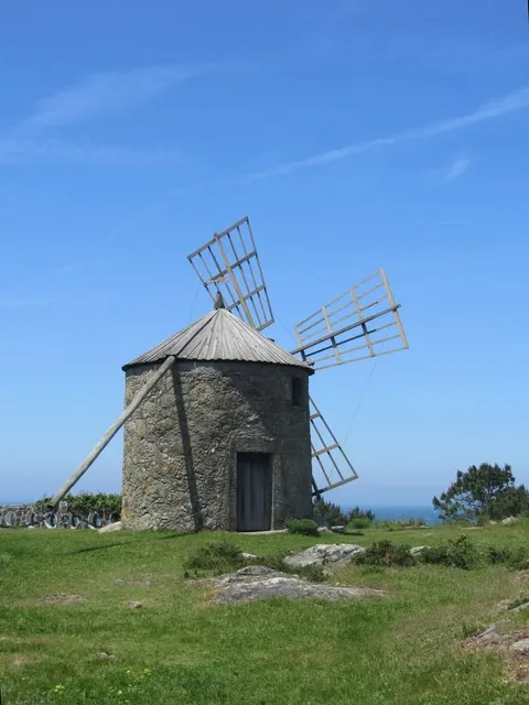 Praia de Fornelos e Promontório de Montedor