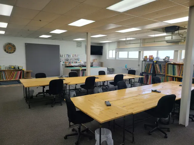 Blooming Acres Sewing Studio & Longarm Quilter