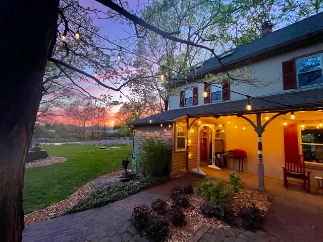 Galvanized America Inn and Art Gallery