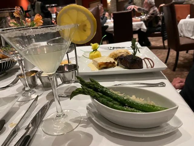 Seven Rivers Steaks Seafood and Spirits