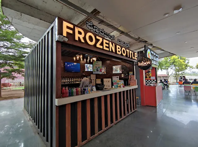 Frozen Bottle - Milkshakes, Desserts, and Ice Cream