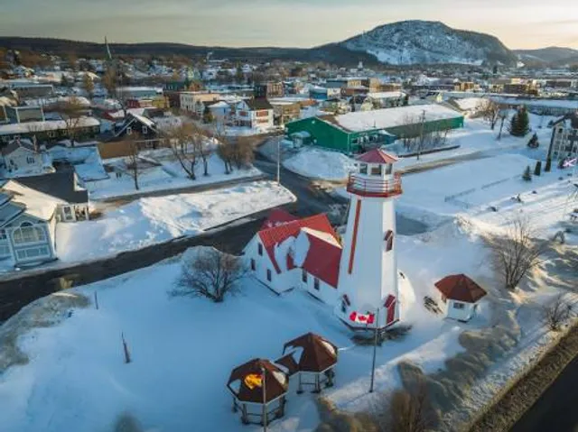 Campbellton Range Rear Lighthouse