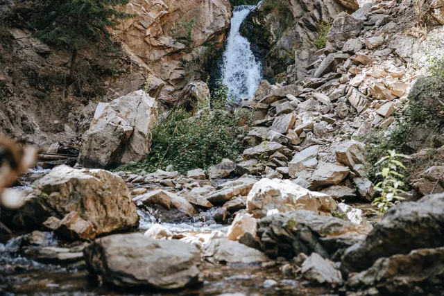 Hardy Falls Regional Park