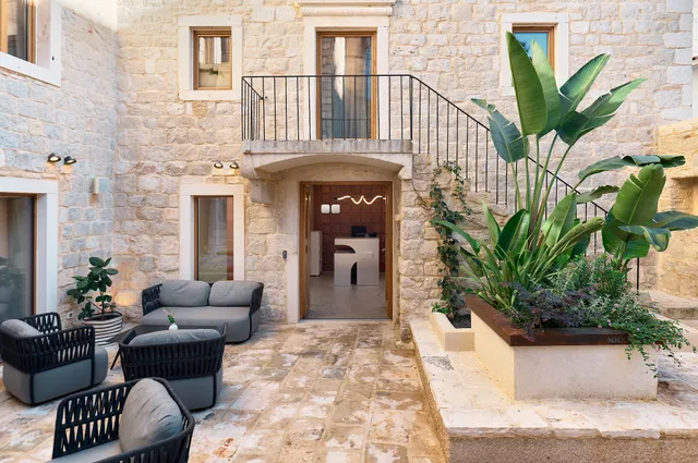 Central Heritage Hotel