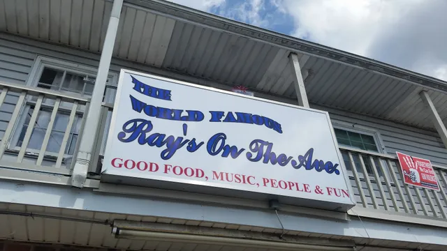Ray's Uptown