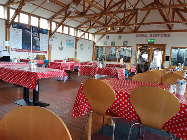Puffers Café Bistro