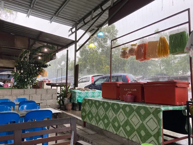 Gerai Kelapa Kak Piah