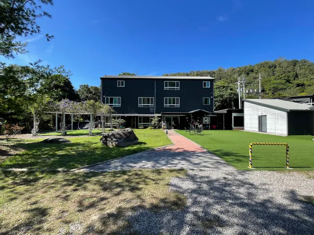 黑爵士民宿 BlackJazz Inn 平日木屋2200元