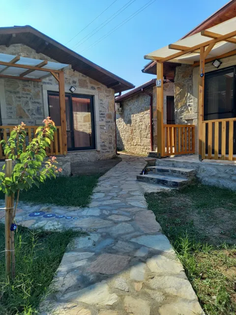 Begonvillage Tatil Evleri