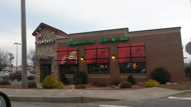 Applebee's Grill + Bar