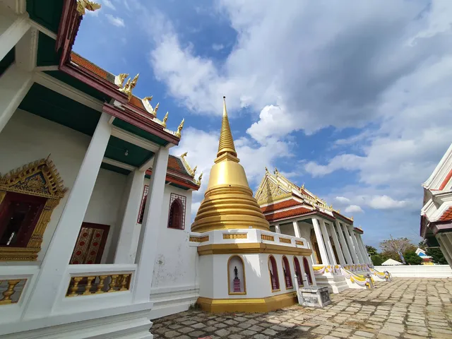 Wat Boromwong Isara Wararam Worawihan